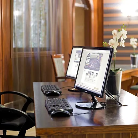 Elba Lucia Sport & Lägenhet