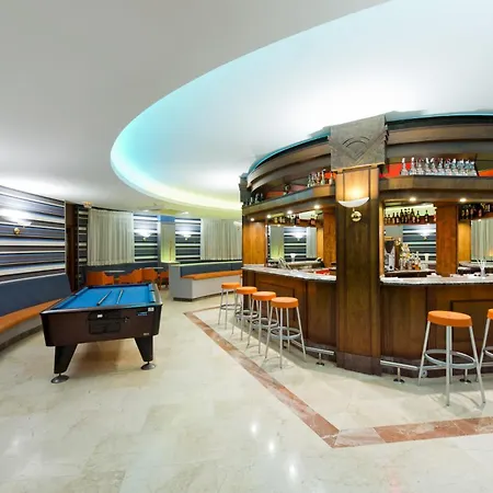 Elba Lucia Sport & *