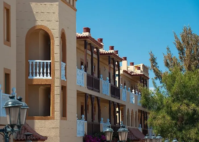 Elba Lucia Sport & Lägenhet *